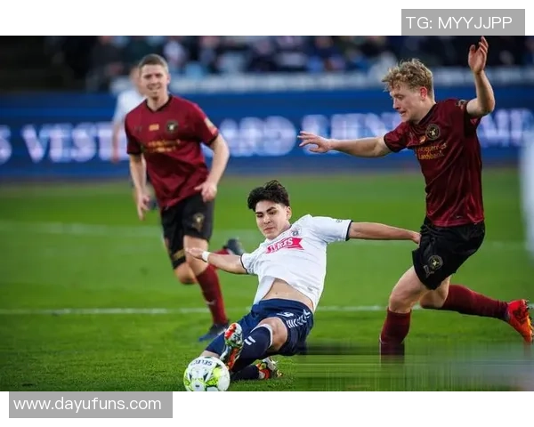 费德列斯达与欧琳萨可的精彩对决揭示足球战术与团队合作的魅力