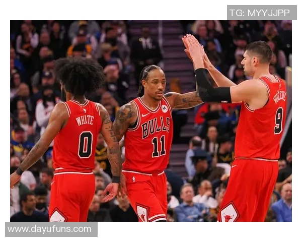 勇士与活塞激战三月二十五日NBA经典对决回顾与分析